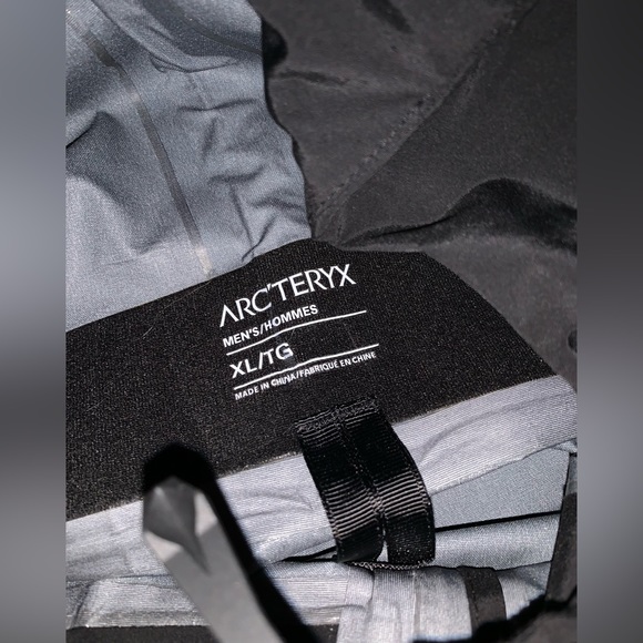 Arcteryx Jacket Alpha SV, Size XL - Picture 3 of 3